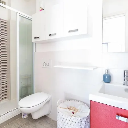 Apartament Renting Studio Morderne Centre Ville 